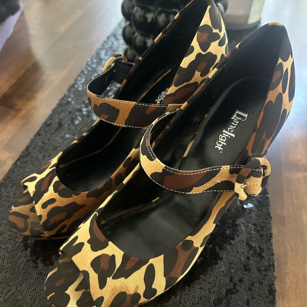 Limelight Women's Animal Print Peep-toe Ankle Strap Heels Size 10 - Picture 2 of 6